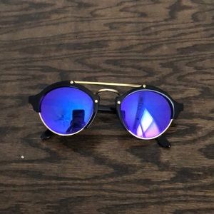 Illesteva Milan Sunglasses
